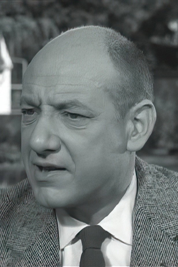 Robert Beauvais as Directeur de l'école in The 400 Blows