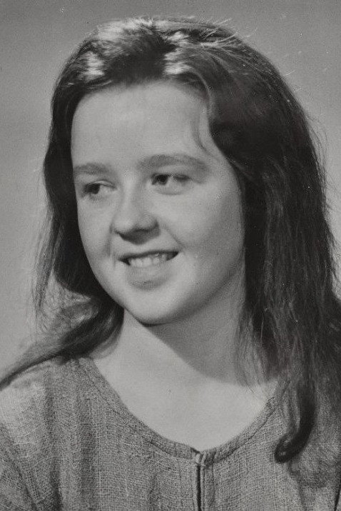 Malle Klaassen as Mari in Werewolf