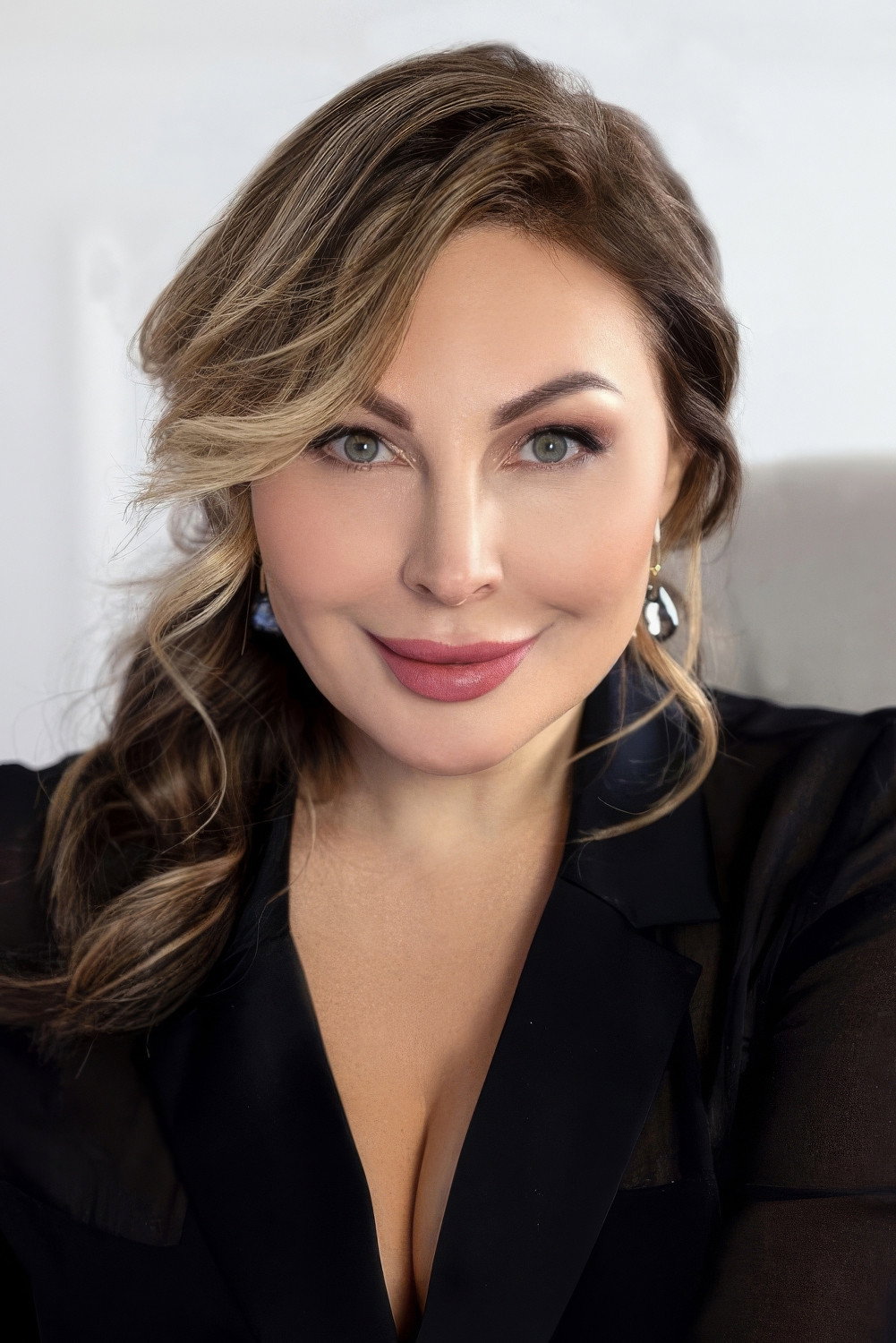 Наталья Бочкарёва as Даша Букина in Букины