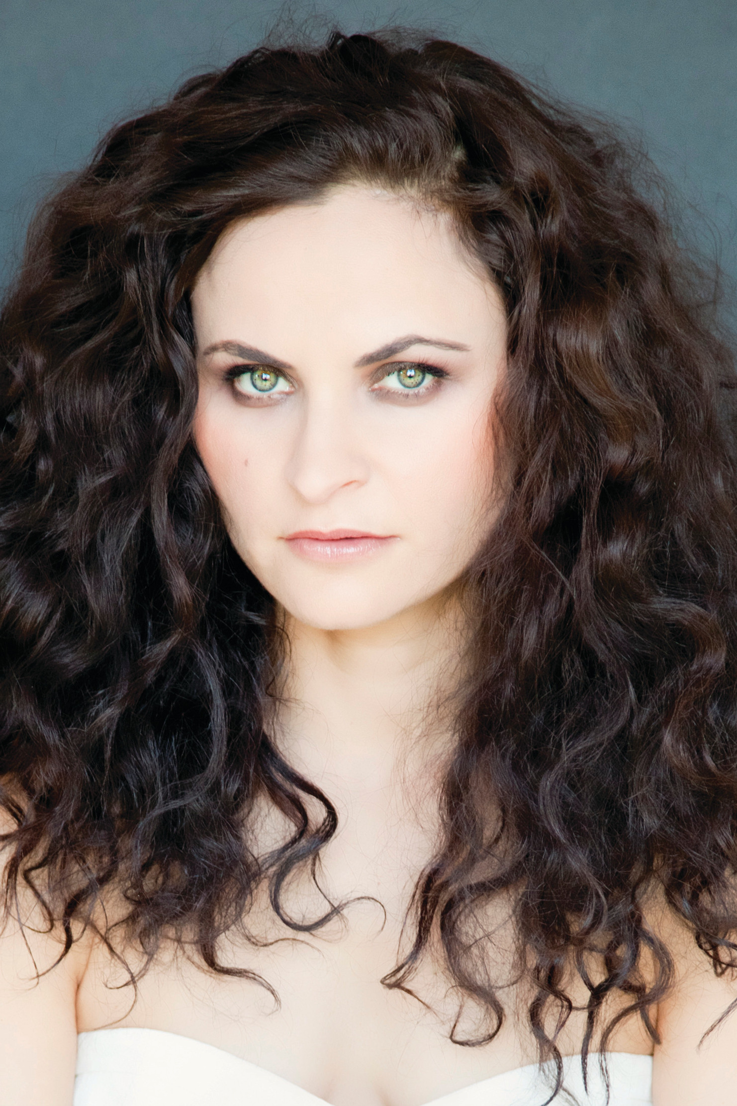 Rain Phoenix as Vicki in Always Worthy