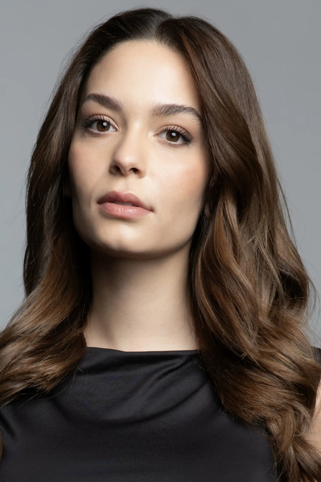 Selin Işık as Cansu in Necati Başkadır