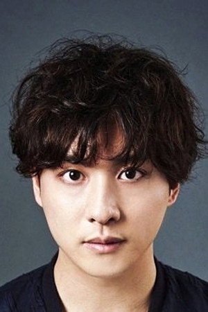 渡部秀 as Heisuke Takoi in Duty First, Kiss Later