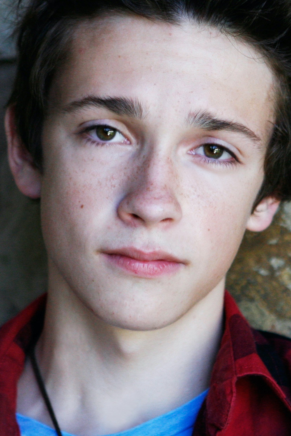 Liam Booth as Elliot Blatnik in Yellow Rose
