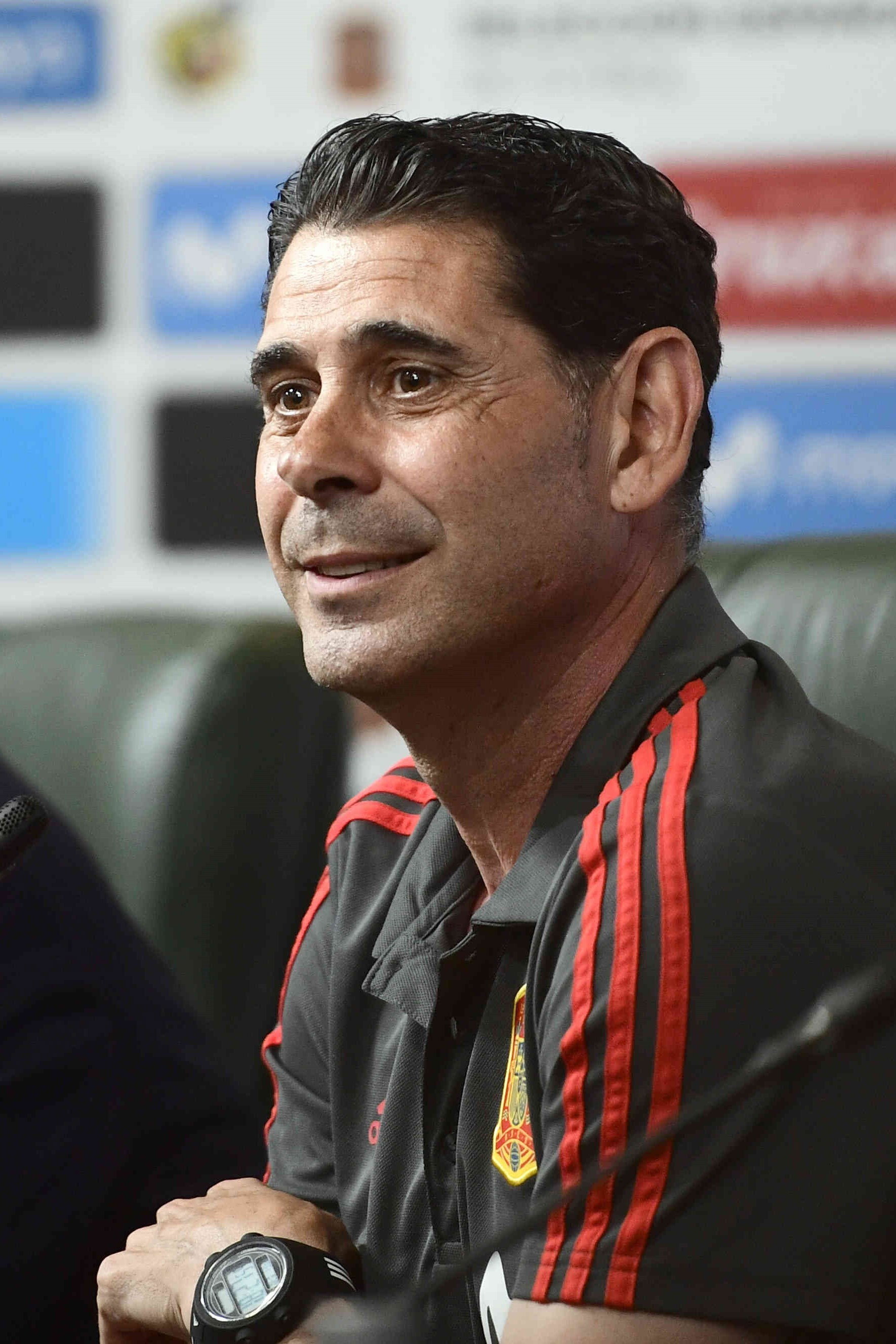 Fernando Hierro as Self in Varane: Destin de Champion