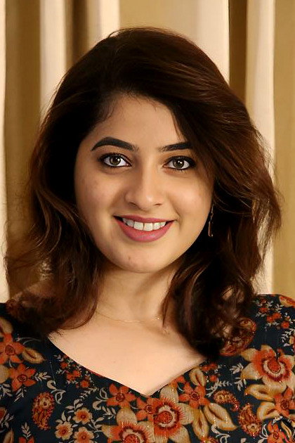 Aima Sebastian as Jini Ulahannan in Munthirivallikal Thalirkkumbol