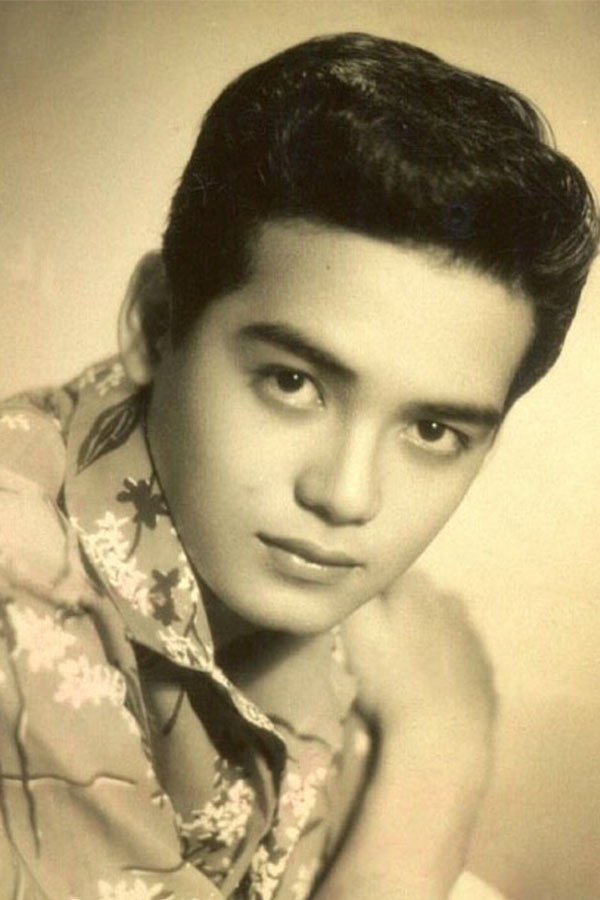 Dindo Fernando as Ramon in Bomba Star