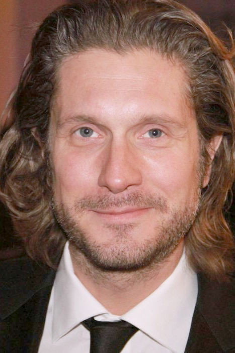 Charlie Dupont as Vincent Valberg in Seconde Chance
