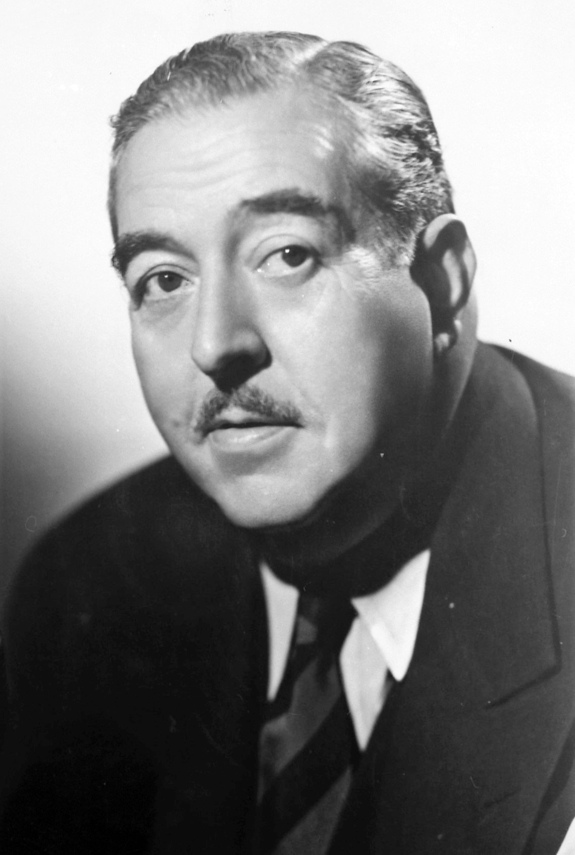 Walter Connolly as Michael Steele in Nancy Steele Is Missing!