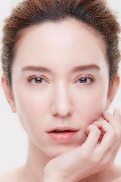 Claudia Chakrabandhu Na Ayudya as Pankaew in Maya