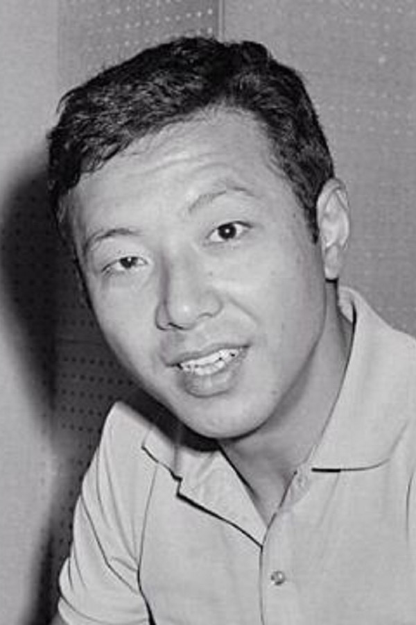 山田吾一 as 千枝の夫・岡本良平 in Tabiji