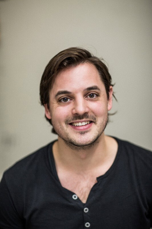 Erik van der Horst as Young Alex / Young Aram in AmnesiA