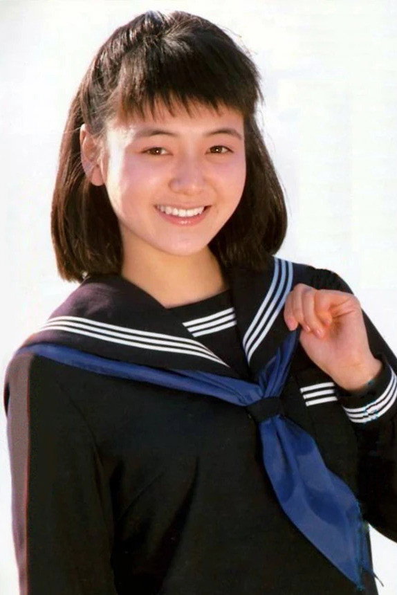水谷麻里 as Mariko Kurita (Director Kurita's daughter) in Baby Elephant Story: The angel who descended to earth