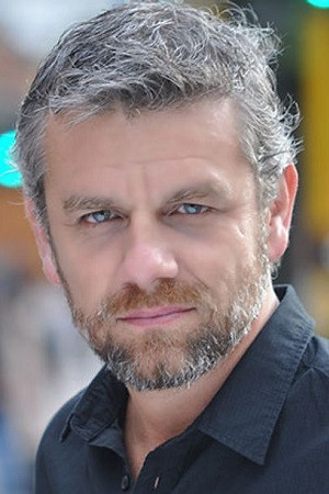 Fabrizio Aguilar as Jorge in Queens