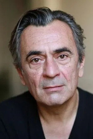 Michel Bompoil as François Montalembert in Bleu Catacombes