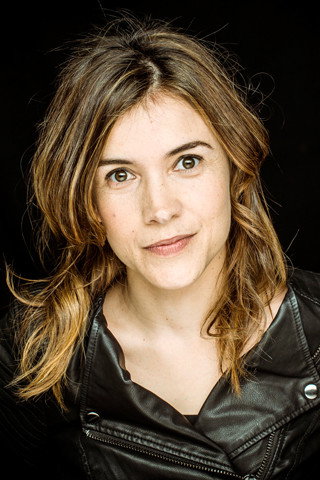 Mar Ulldemolins as Martínez in Les Coses Grans
