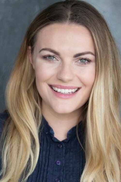 Chanel Cresswell as Hannah Swift in Dirty Business