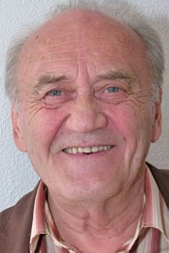 Josef Griesser as Dorfpolizist Huber in Gefährliche Gefühle