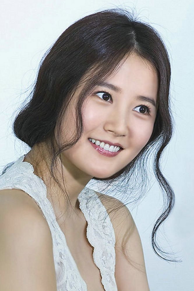 임정은 as Bo-ra in Devadesátky