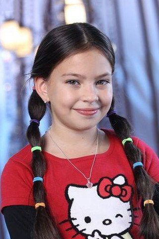 Emma Tarageľová as Barbora Kráľová in Druhý dych