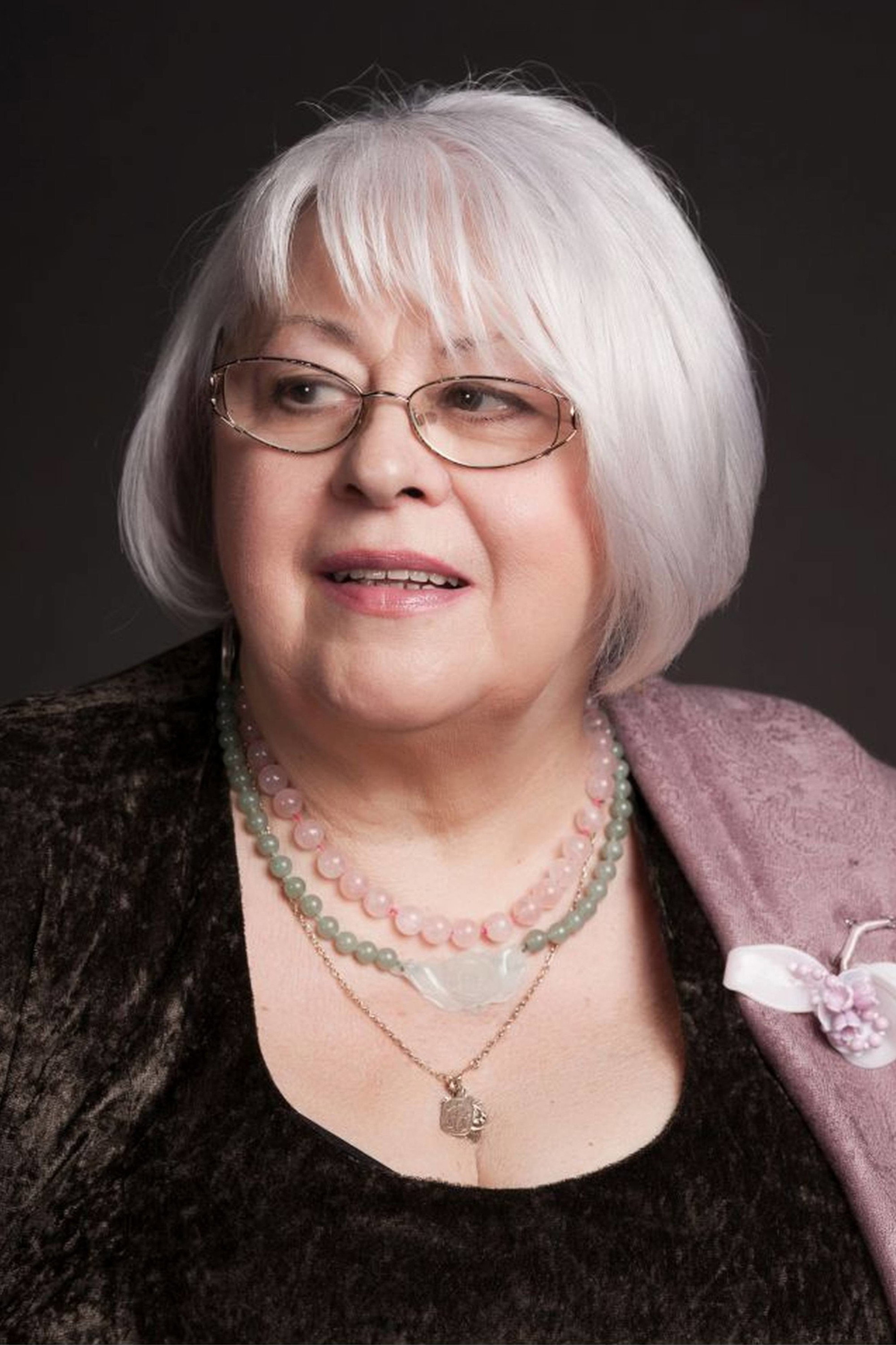 Ildiko Zamfirescu as Barbara in The Eleventh Commandment
