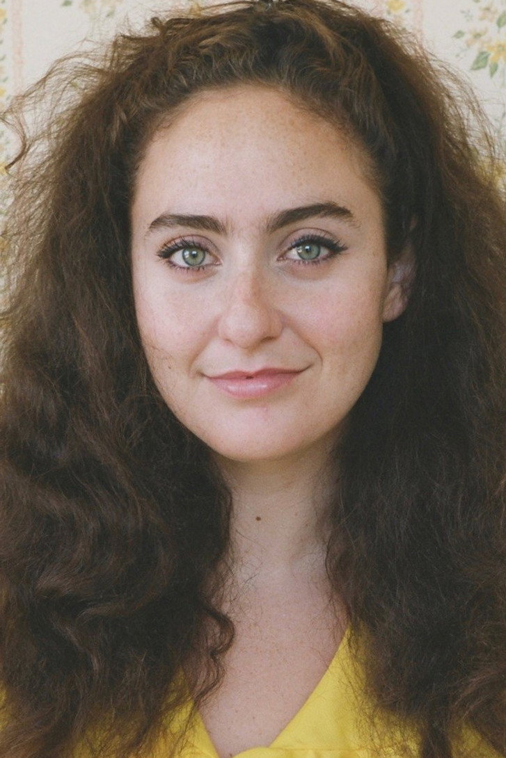 Catherine Cohen as Valerie in The French Italian