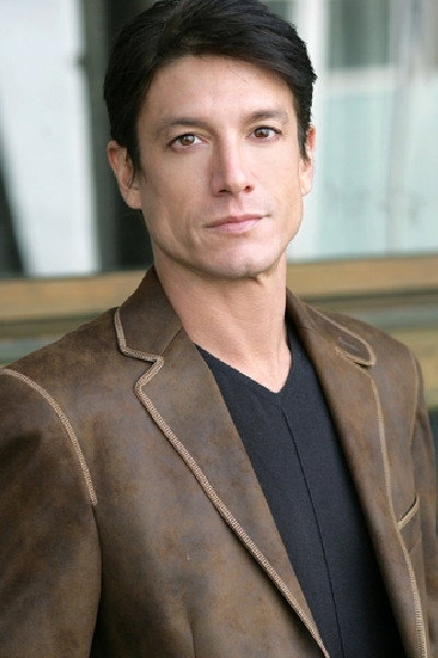 Dave Buzzotta as Joey Chambers in Last Resort