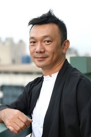黃信堯 as mover in Minus