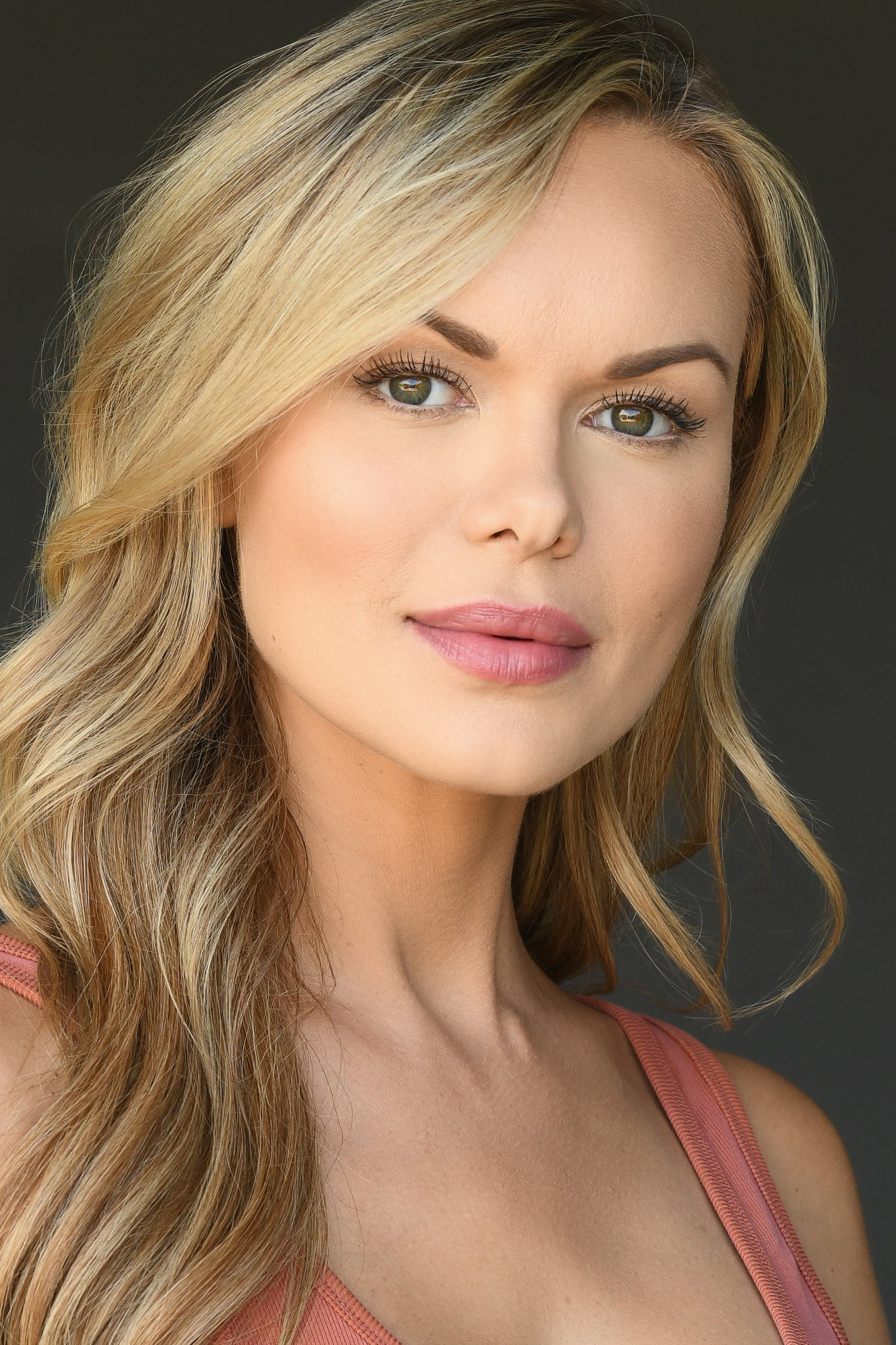 Anya Monzikova as Sarah in Zombie Apocalypse