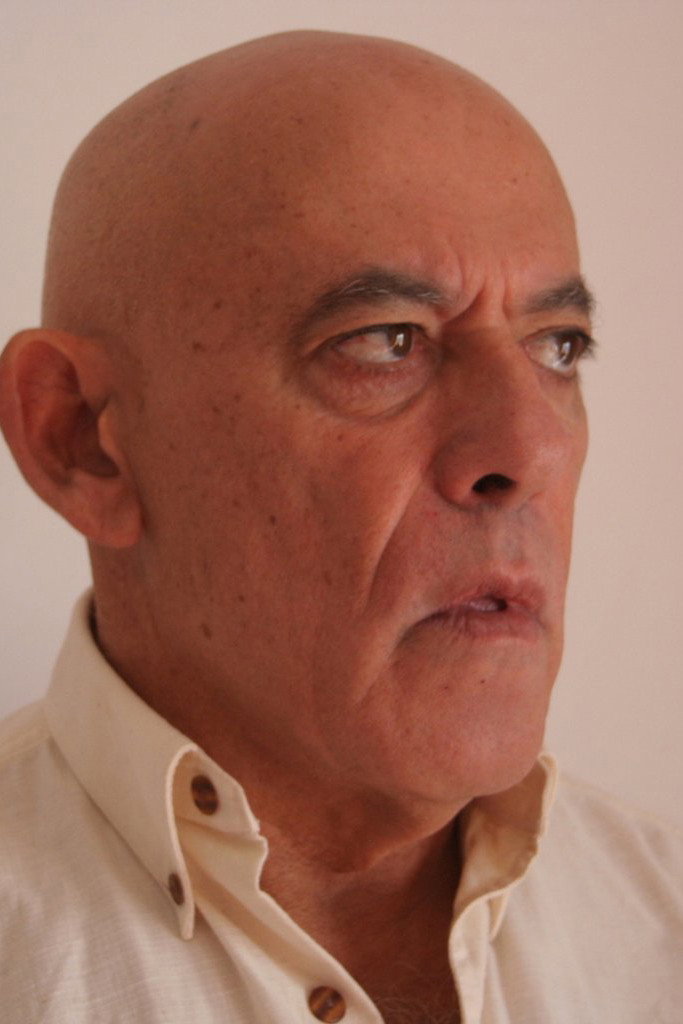 José Mora Ramos as Cab Driver in When It Thunders