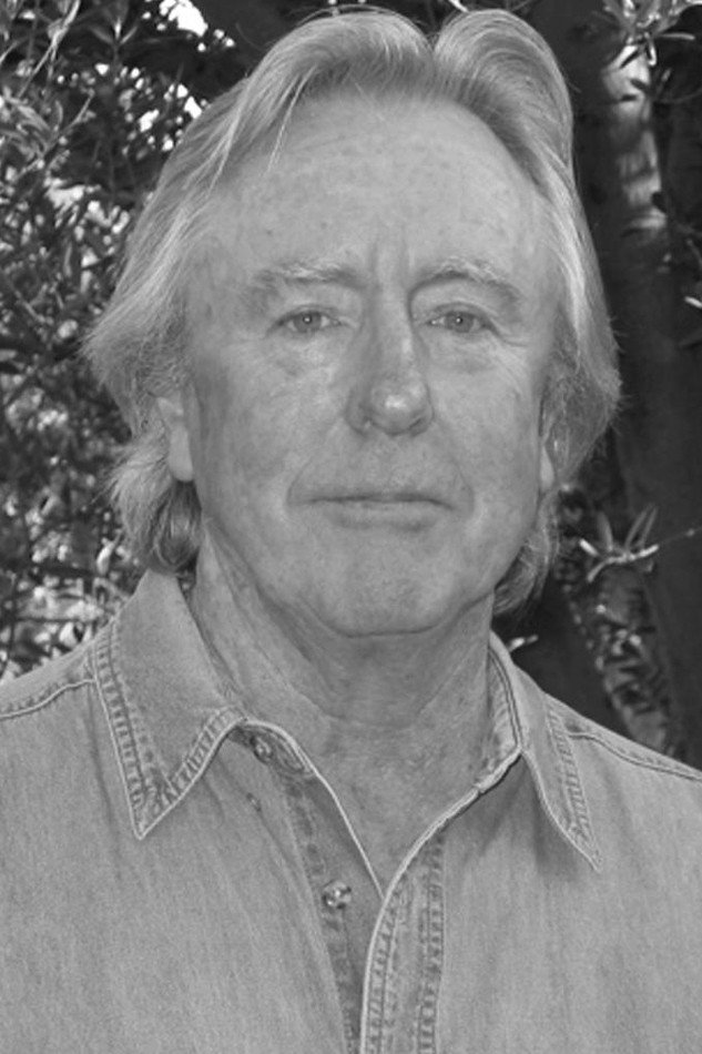 Graeme Clifford as Self in Way Out on a Limb