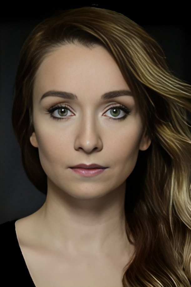 Başak Daşman as Emel in Yüz Yüze