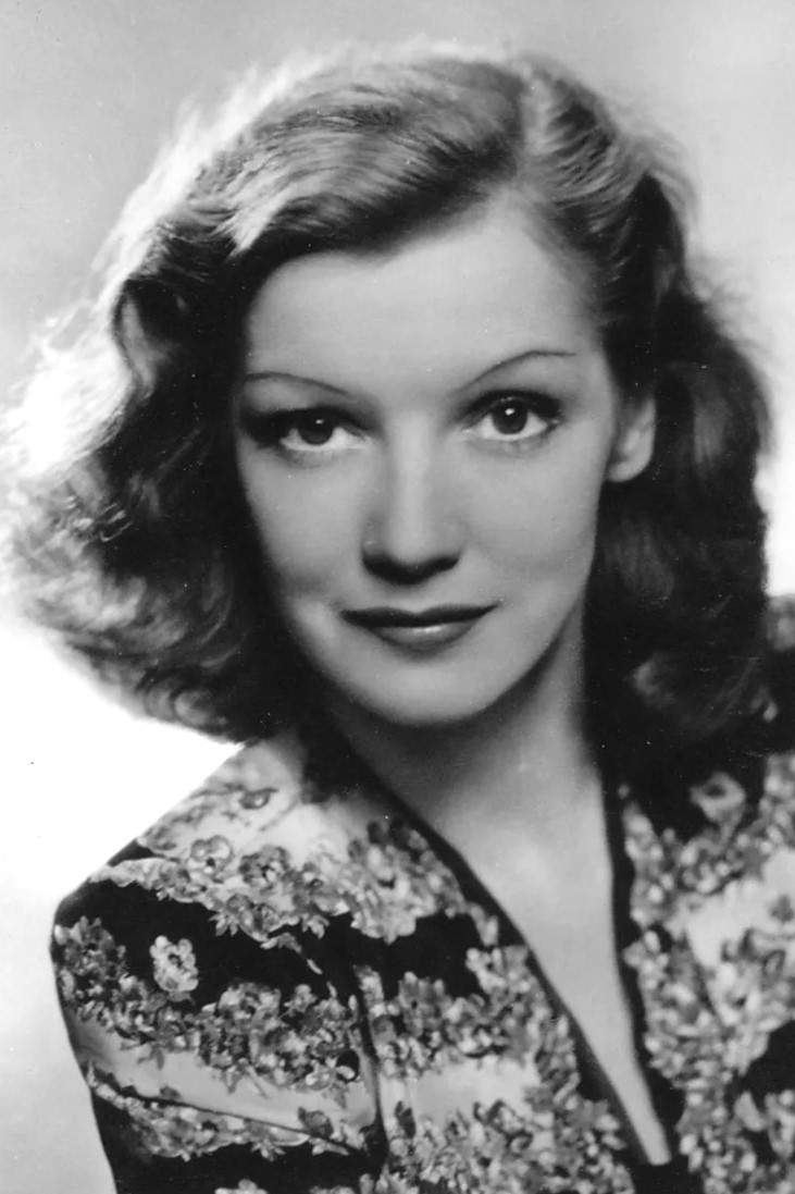 Kirsten Heiberg as Kaja, Chansonette in Alarm at Station III