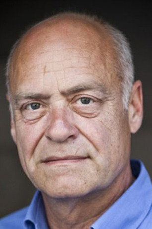 Jochen Kolenda as Herr Bennat in Der Weihnachtskrieg