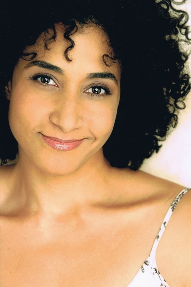Bellina Logan as Rula in Mimi & Me