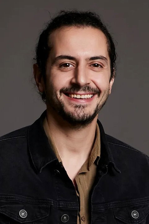 Ali Barkın as Bayram Eliaçık in Klavye Delikanlıları