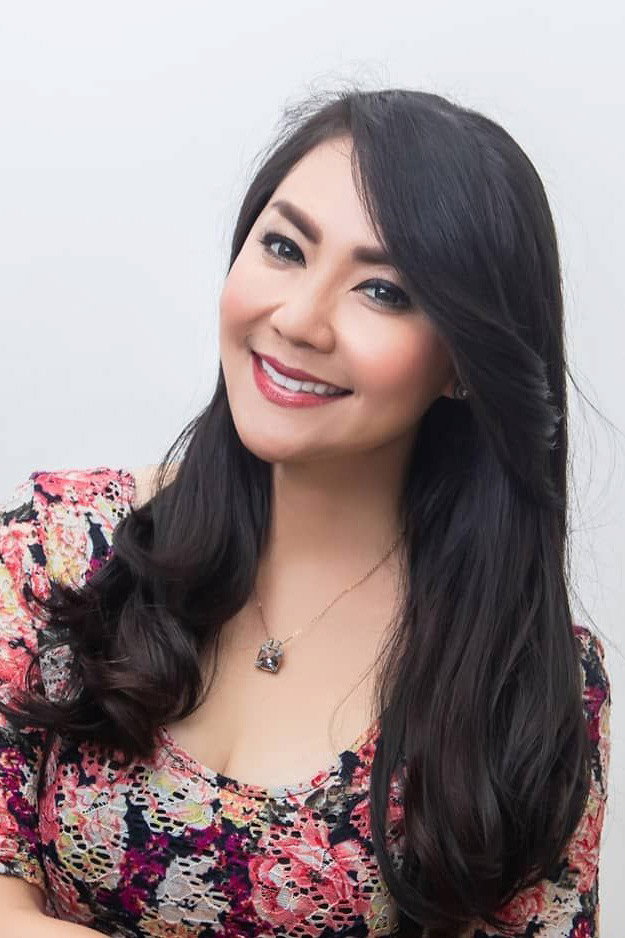 Thessa Kaunang as Ce' Nana in Mas Suka Masukin Aja