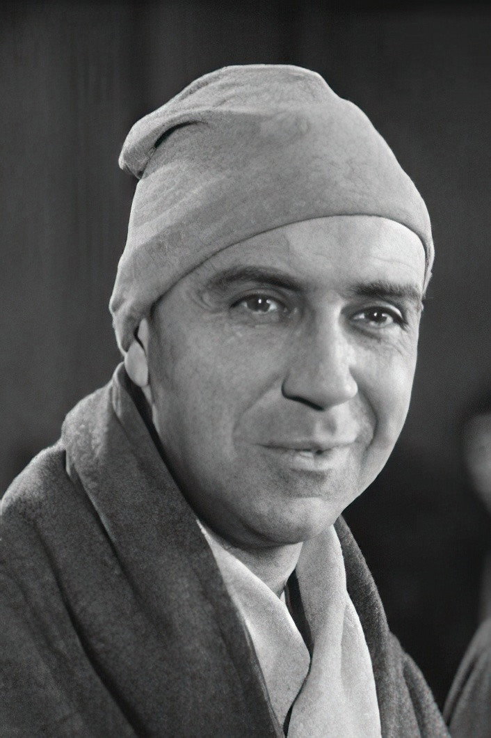 Henri Debain as Mister Clarkson in The stranger
