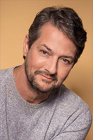 Marcelo Serrado as Daniel Avelar / Flávio Alencar in Prova de Amor