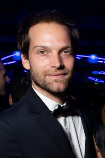 Andy Gillet as Robert de Saint-Loup in À la recherche du temps perdu