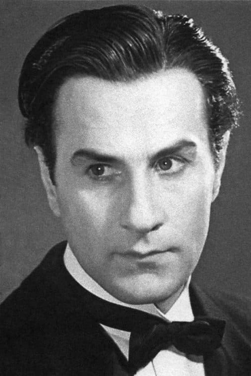 Владимир Зельдин as дон Джеромо, дворянин in The Duenna