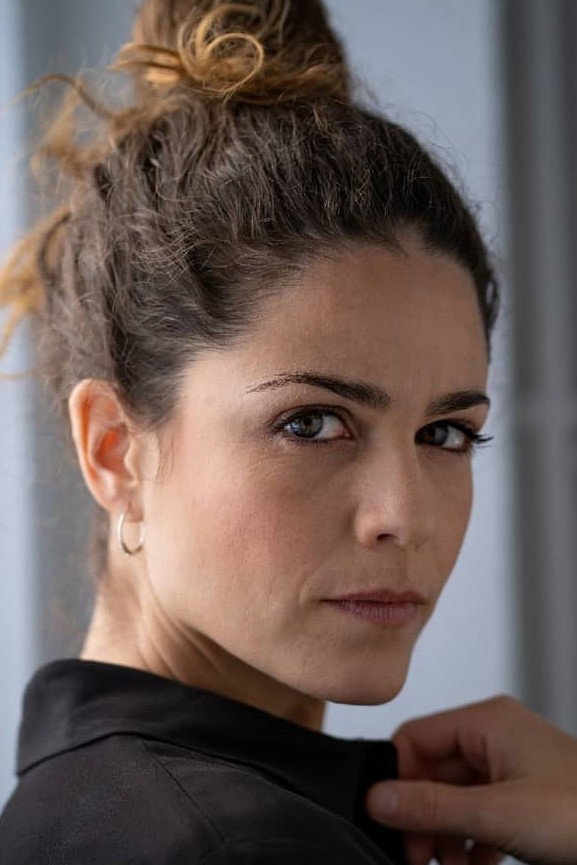 Déborah Guerrero as Alicia in Remember Me