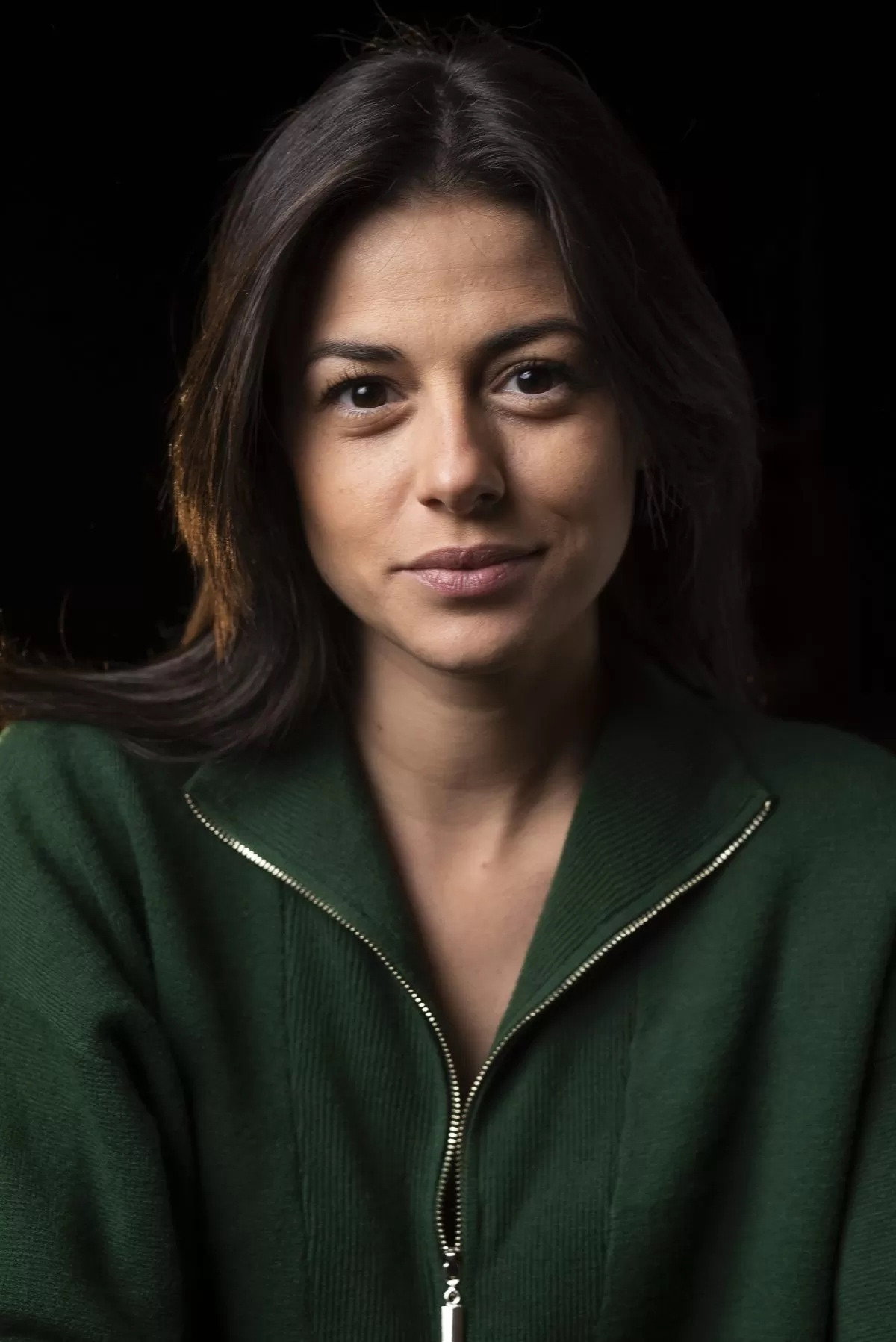 Joana Coelho as Lurdes Violante (jovem) in Marco Paulo