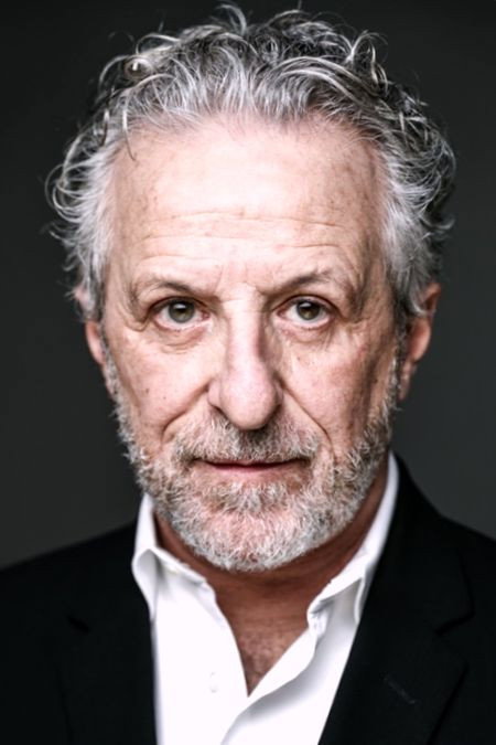 Christian Charmetant as Fred Bellair in Laura, le compte à rebours a commencé