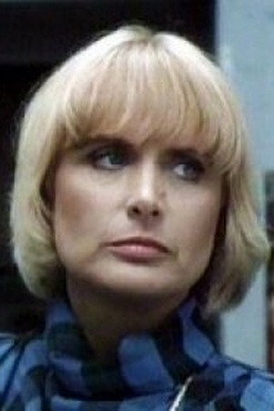 Diane Dubois as Françoise in Par devant par derrière