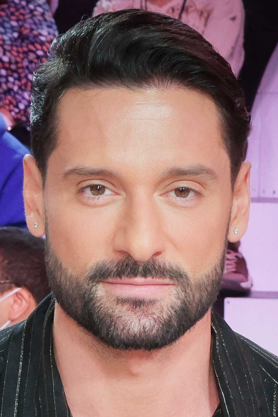 Hugo Manos as Self - Guest in Les traîtres : Révélations sur la suite...
