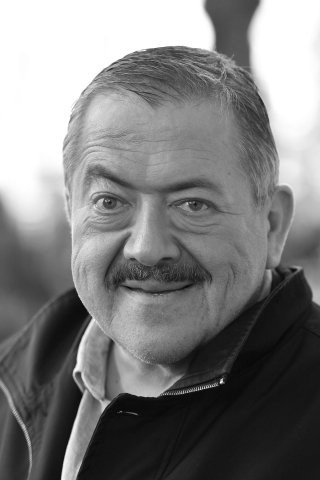 Joseph Hannesschläger as Dante in Warum Siegfried Teitelbaum sterben musste