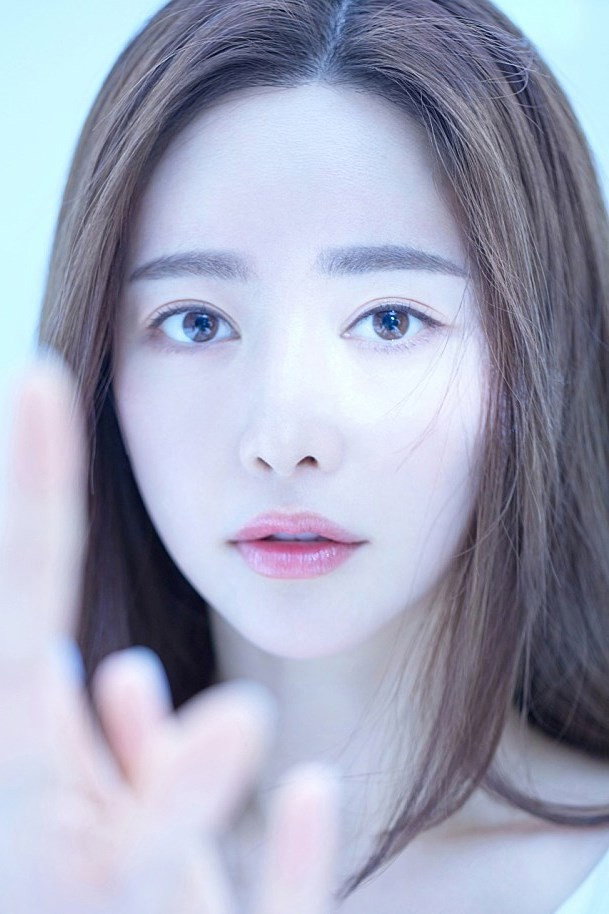 홍수아 as Kang Se Na in Love To The End