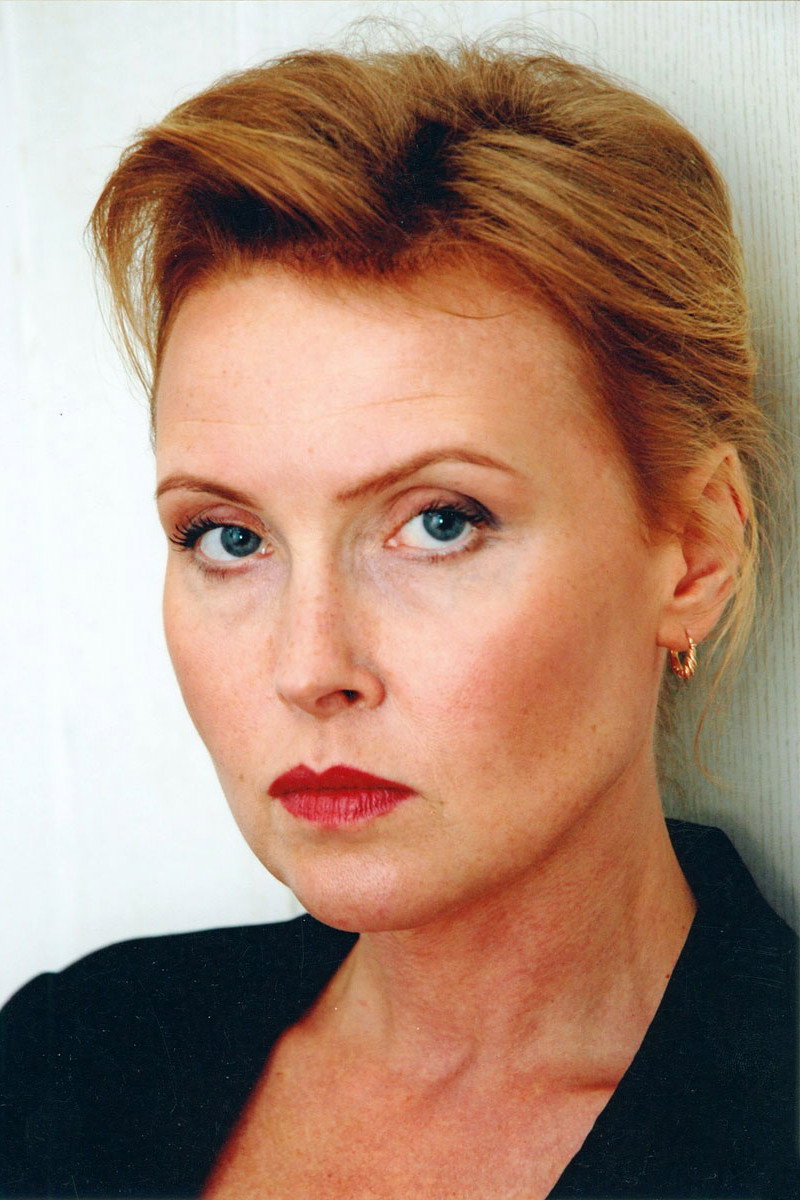 Елена Руфанова as Doctor Yelena in The Goddess: How I Fell in Love