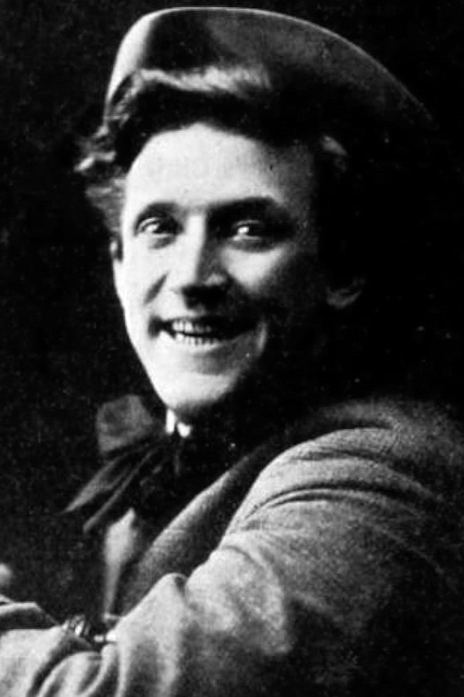 Darwin Karr as The Archduke in Suds