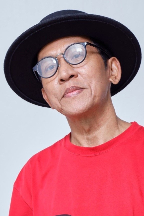 รณกร ทรงแสง as Grandma in Oh My Ghost : The Finale